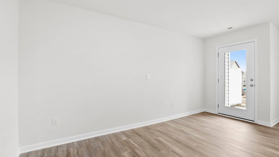 Spacious, unfurnished interior of a new home in Covington Village, Greer (Image 17).
