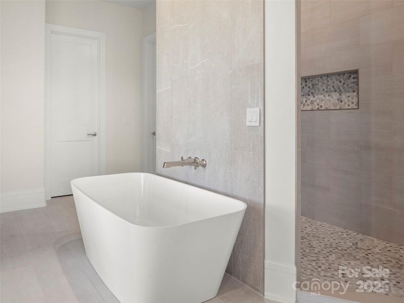 Furnished interior view inside a new home in , Arden (Image 35).