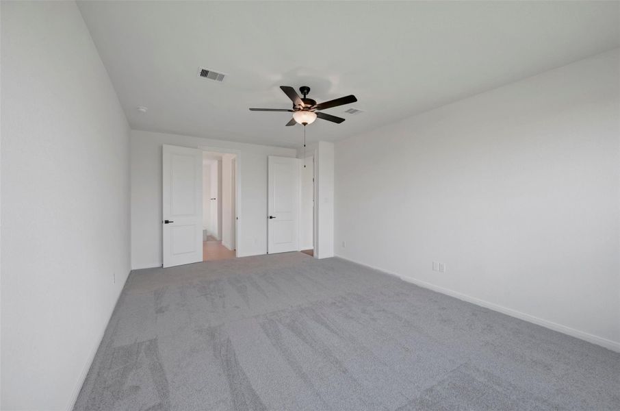 Spacious, unfurnished interior of a new home in Jordan Ranch - Terrace Collection, Fulshear (Image 14). Spacious, unfurnished interior of a new home in Jordan Ranch - Terrace Collection, Fulshear (Image 14).