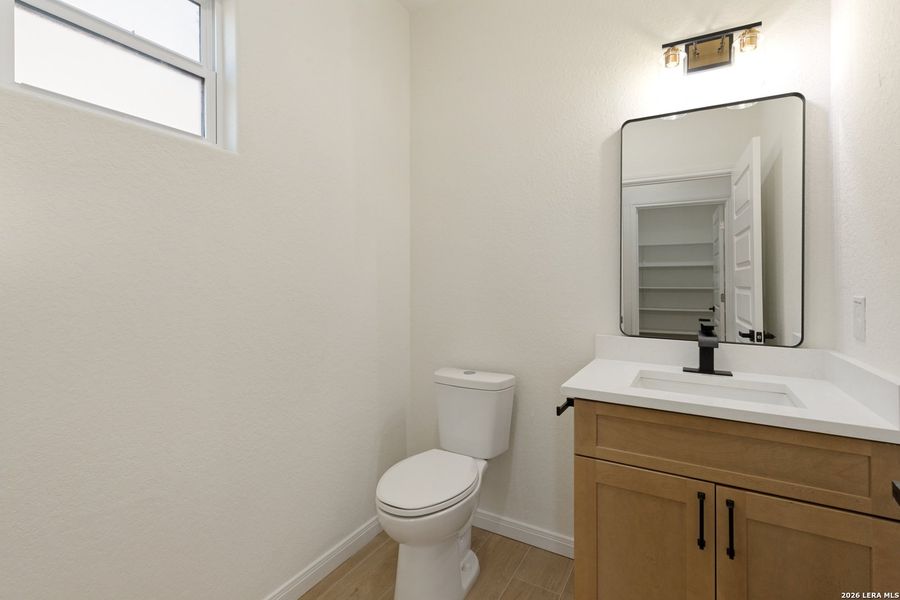 Furnished interior view inside a new home in , Schertz (Image 6).