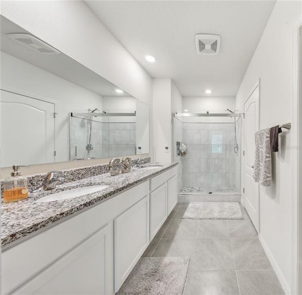 Furnished interior view inside a new home in Pelham Park, Deland (Image 12).
