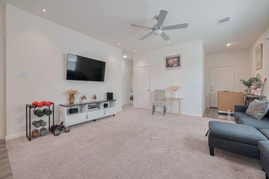 Image 16 of a home in Wayside Village. Image 16 of a home in Wayside Village.