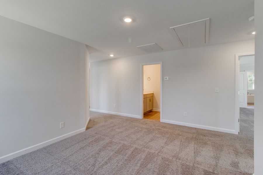 Spacious, unfurnished interior of a new home in Pebble Branch, Chapin (Image 30). Spacious, unfurnished interior of a new home in Pebble Branch, Chapin (Image 30).