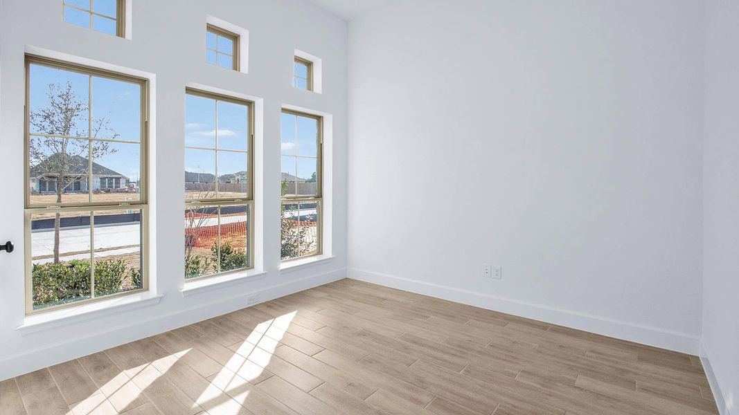 Spacious, unfurnished interior of a new home in Everly, Hockley (Image 8).