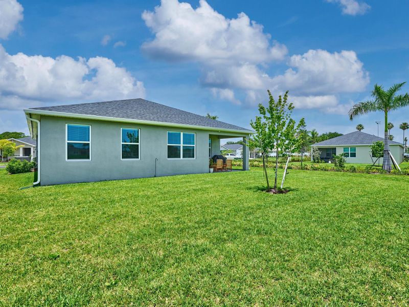 Exterior details and patio area of a home in Azalea, Port St. Lucie (Image 4).