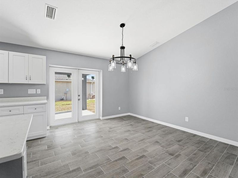 Spacious, unfurnished interior of a new home in , Port Charlotte (Image 29).
