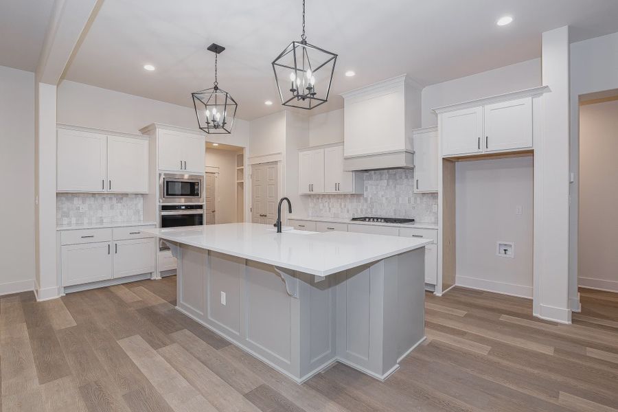 Representative furnished interior of a home built from the Carmel by Steve Klein Custom Builder in Escalera Ranch 1833, Victoria (Image 8).