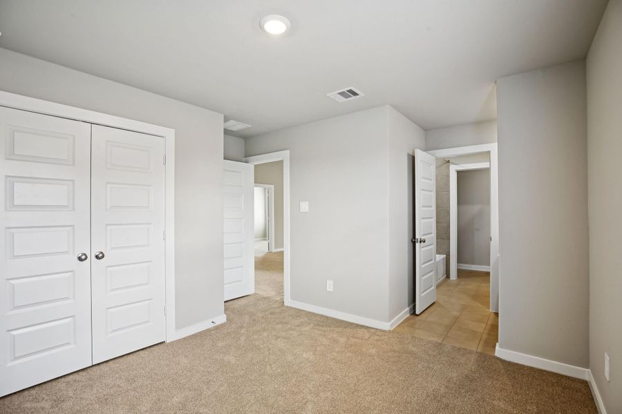 Photo is not of the actual home but is an inspirational photo of builder's model home and may depict options, furnishings, and/or decorator features that are not included. Photo is not of the actual home but is an inspirational photo of builder's model home and may depict options, furnishings, and/or decorator features that are not included.