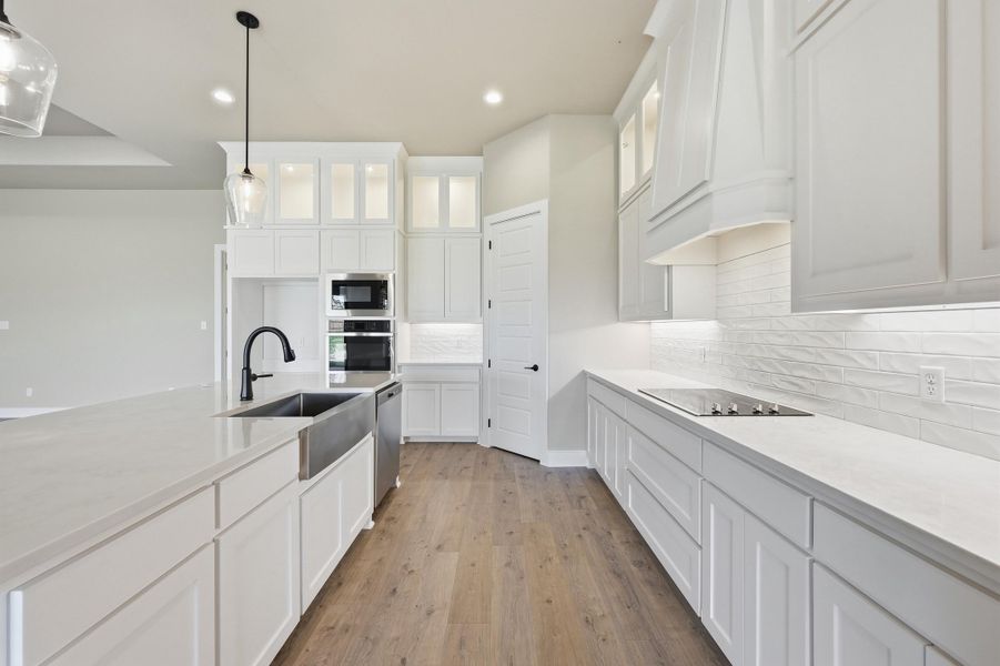 Furnished interior view inside a new home in Coyote Crossing, Godley (Image 8).
