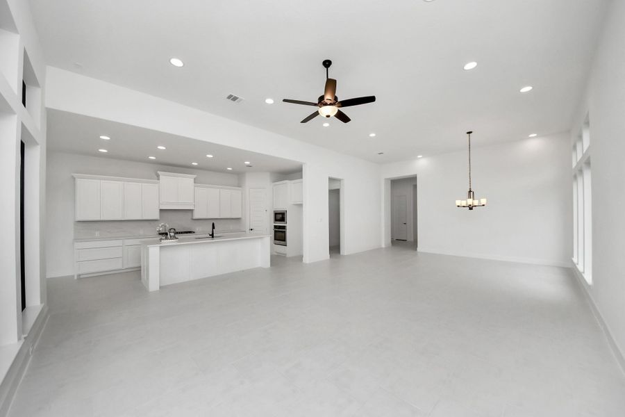 Spacious, unfurnished interior of a new home in Candela South, Richmond (Image 24).