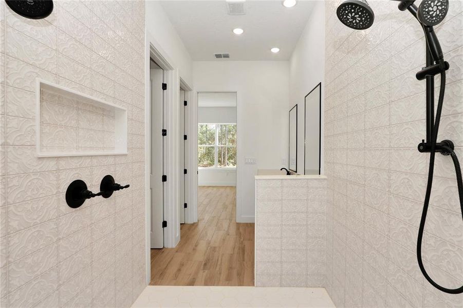 Furnished interior view inside a new home in , Dunnellon (Image 7).