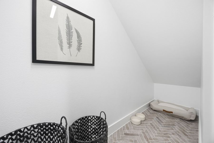 Representative furnished interior of a home built from the Victoria by Windsor Homes in Oak Ridge Park, Corinth (Image 34).