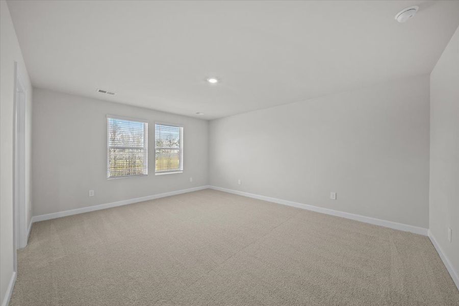 Spacious, unfurnished interior of a new home in Collier Ridge, Moore (Image 19).