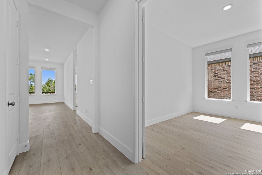 Spacious, unfurnished interior of a new home in , New Braunfels (Image 10). Spacious, unfurnished interior of a new home in , New Braunfels (Image 10).