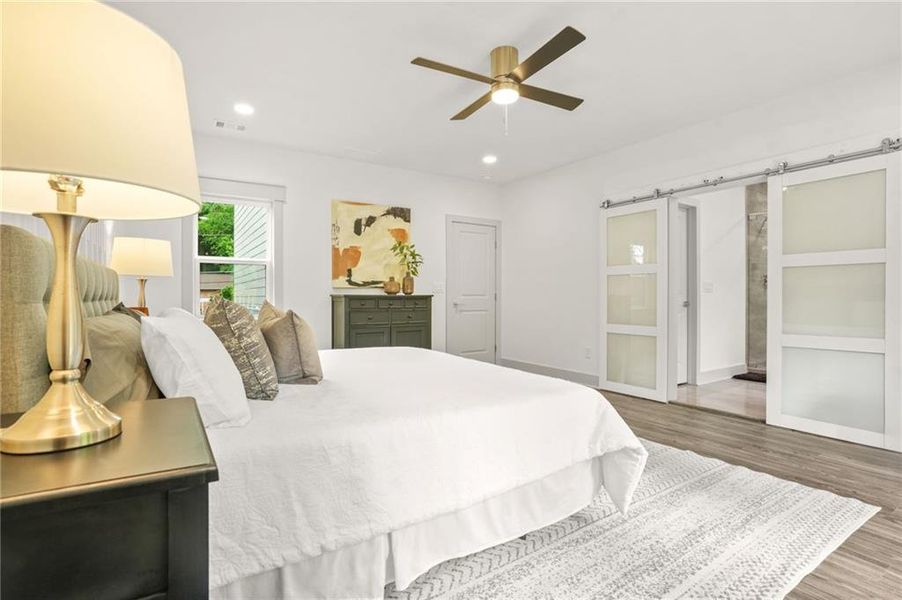 Furnished interior view inside a new home in , Atlanta (Image 3).