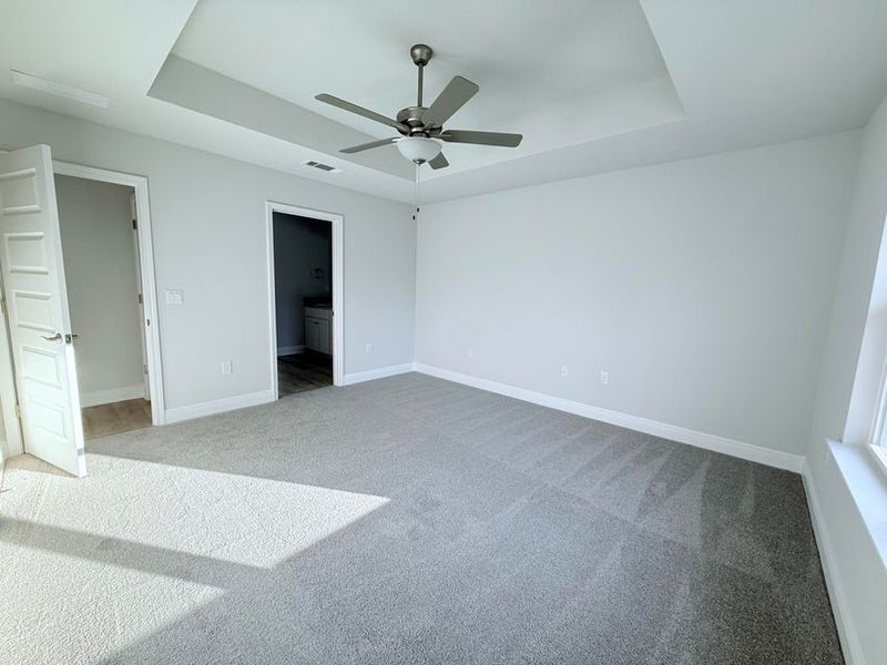 Spacious, unfurnished interior of a new home in Ashton View, Crestview (Image 7).