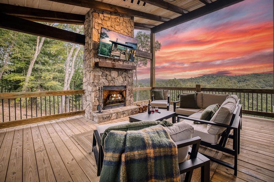 Community amenities in , Mineral Bluff (Image 76). Community amenities in , Mineral Bluff (Image 76).