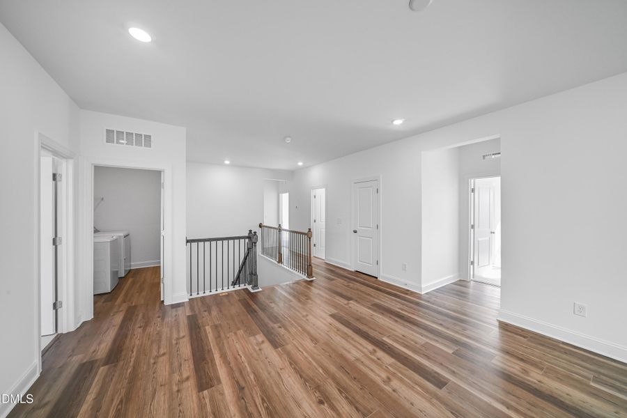 SUN_Stoneriver_Pic_EastmanIII_Loft_1of2