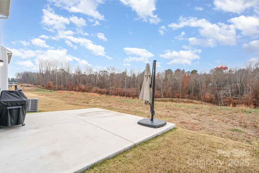 Community amenities in , Charlotte (Image 25).