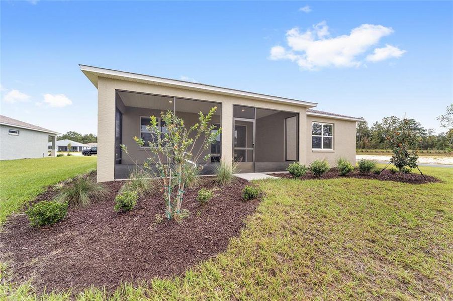 Exterior details and patio area of a home in , Ocala (Image 24).