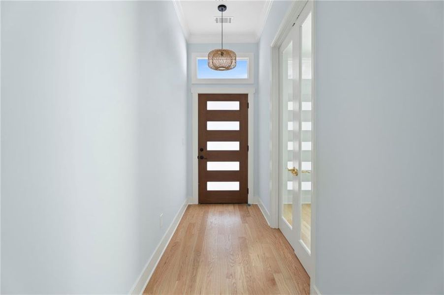 Spacious, unfurnished interior of a new home in , Summerville (Image 29).