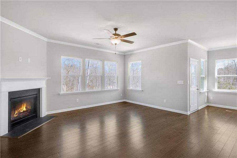 Spacious, unfurnished interior of a new home in Enclave at Parkway Village, Fairburn (Image 17).