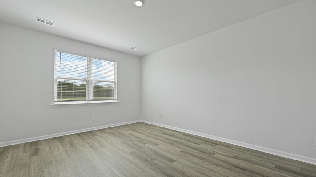 Representative unfurnished interior of a home built from the DARBY-EXP by D.R. Horton in Lakeview at Kitfield, Moncks Corner (Image 28).