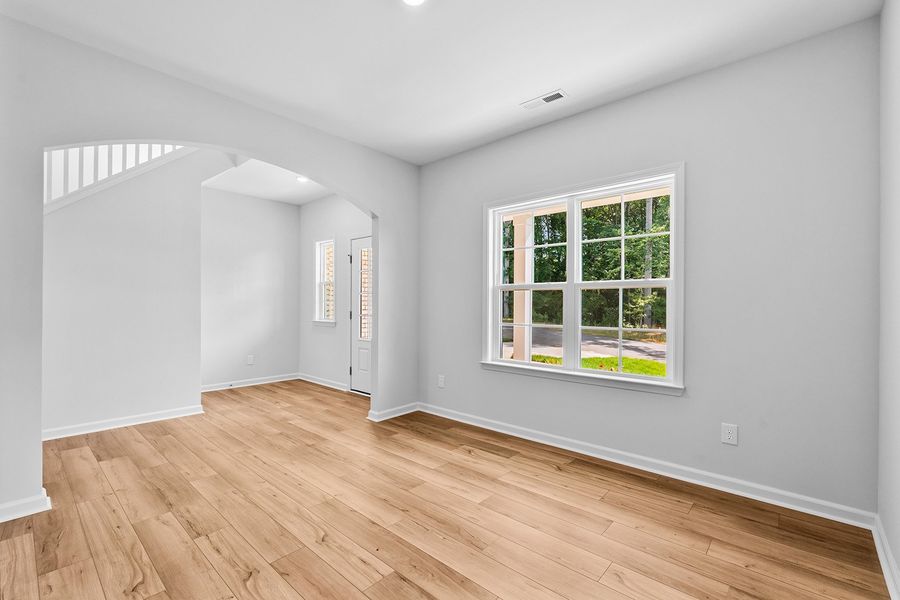Spacious, unfurnished interior of a new home in Brooke Hill, Lewisville (Image 22). Spacious, unfurnished interior of a new home in Brooke Hill, Lewisville (Image 22).