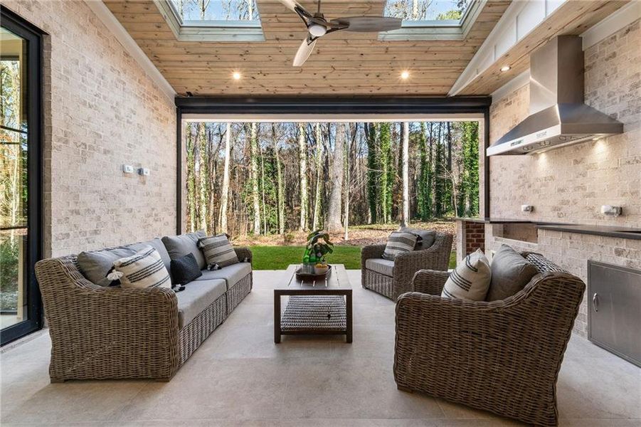 Exterior details and patio area of a home in , Alpharetta (Image 34).