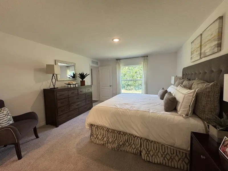 Furnished interior view inside a new home in Spring Hill, Spring Hill (Image 10).