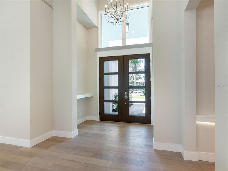 Spacious, unfurnished interior of a new home in , Sarasota (Image 47).