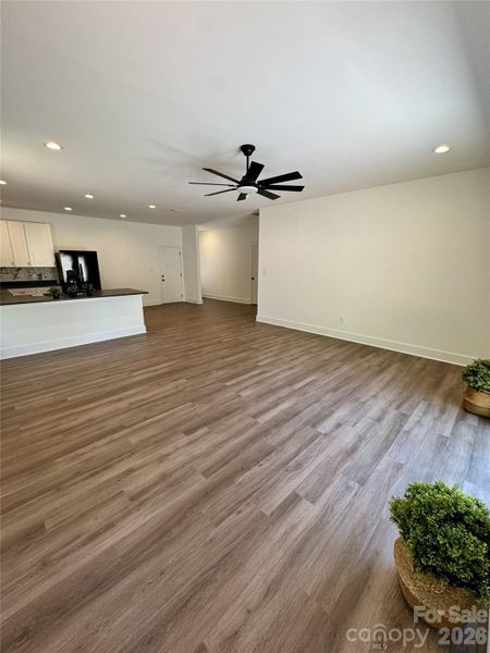 Spacious, unfurnished interior of a new home in , Landis (Image 26).