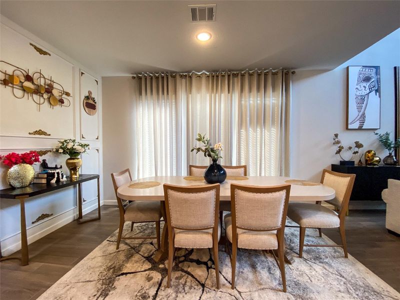 Furnished interior view inside a new home in Stonecreek Estates 50', Richmond (Image 19). Furnished interior view inside a new home in Stonecreek Estates 50', Richmond (Image 19).