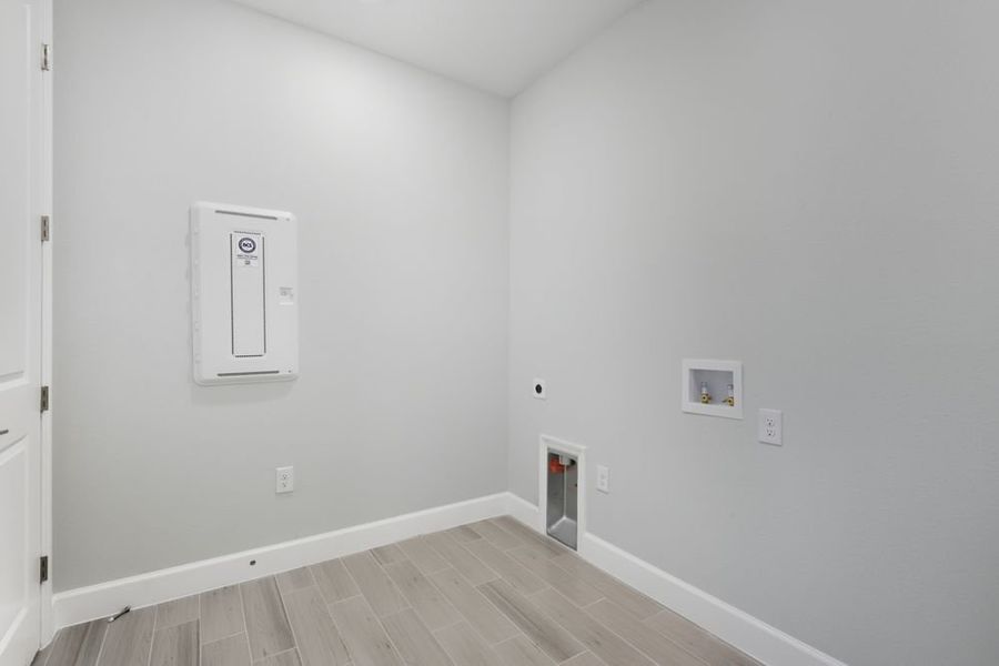 Spacious, unfurnished interior of a new home in Headwaters at Lofton Creek, Yulee (Image 25). Spacious, unfurnished interior of a new home in Headwaters at Lofton Creek, Yulee (Image 25).