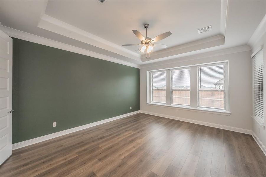 Spacious, unfurnished interior of a new home in Karis, Crowley (Image 35).