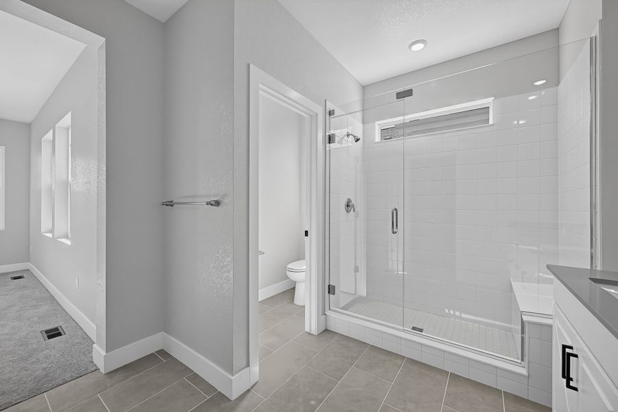 Spacious, unfurnished interior of a new home in Trailstone, Arvada (Image 19).