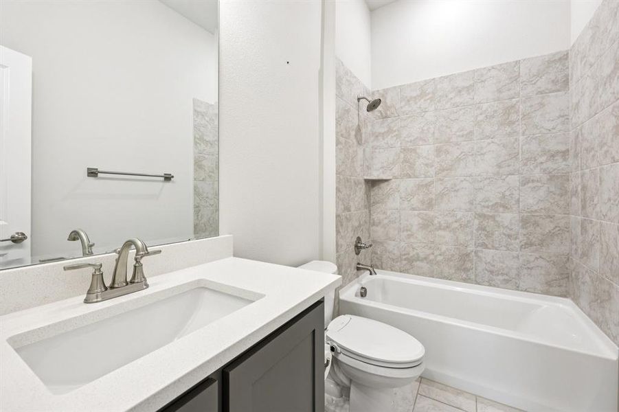 Furnished interior view inside a new home in ArrowBrooke, Aubrey (Image 15). Furnished interior view inside a new home in ArrowBrooke, Aubrey (Image 15).