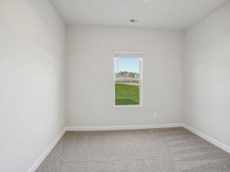 Spacious, unfurnished interior of a new home in Walnut Reserve, Conover (Image 13).