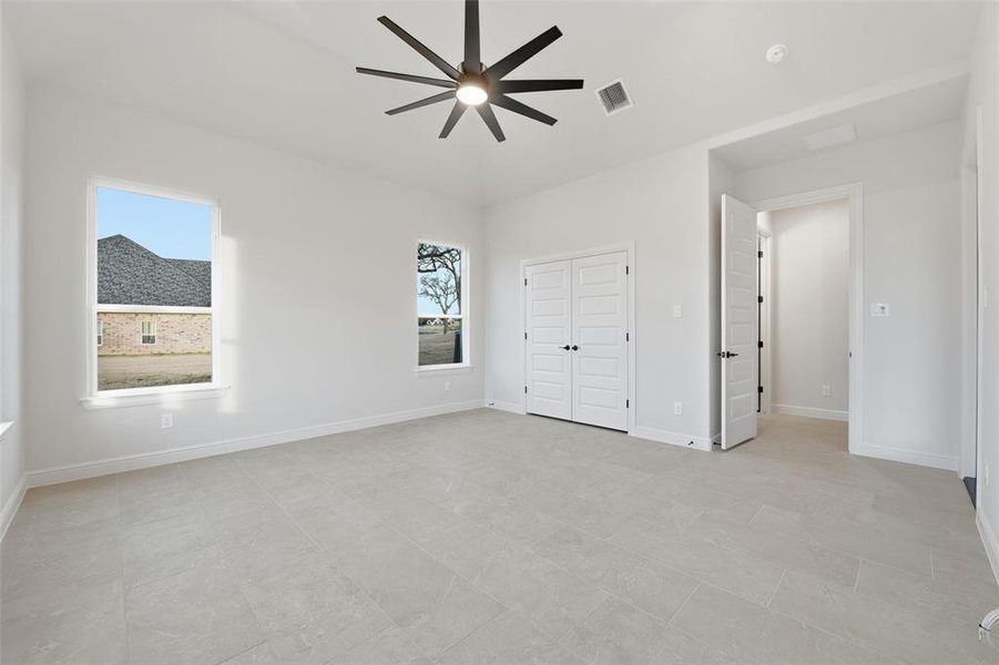 Spacious, unfurnished interior of a new home in , Decatur (Image 36).