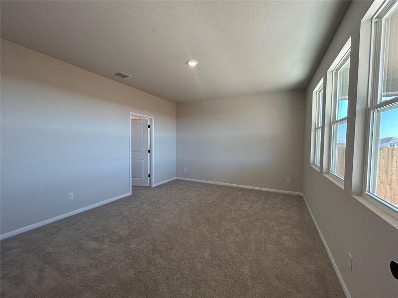 Spacious, unfurnished interior of a new home in Willow Springs, Buda (Image 18). Spacious, unfurnished interior of a new home in Willow Springs, Buda (Image 18).