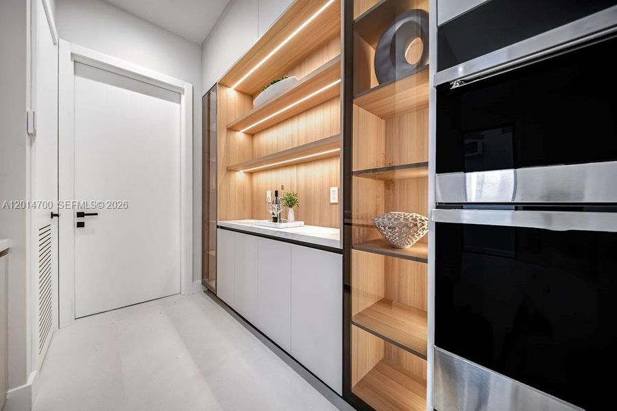 Furnished interior view inside a new home in , Fort Lauderdale (Image 38).