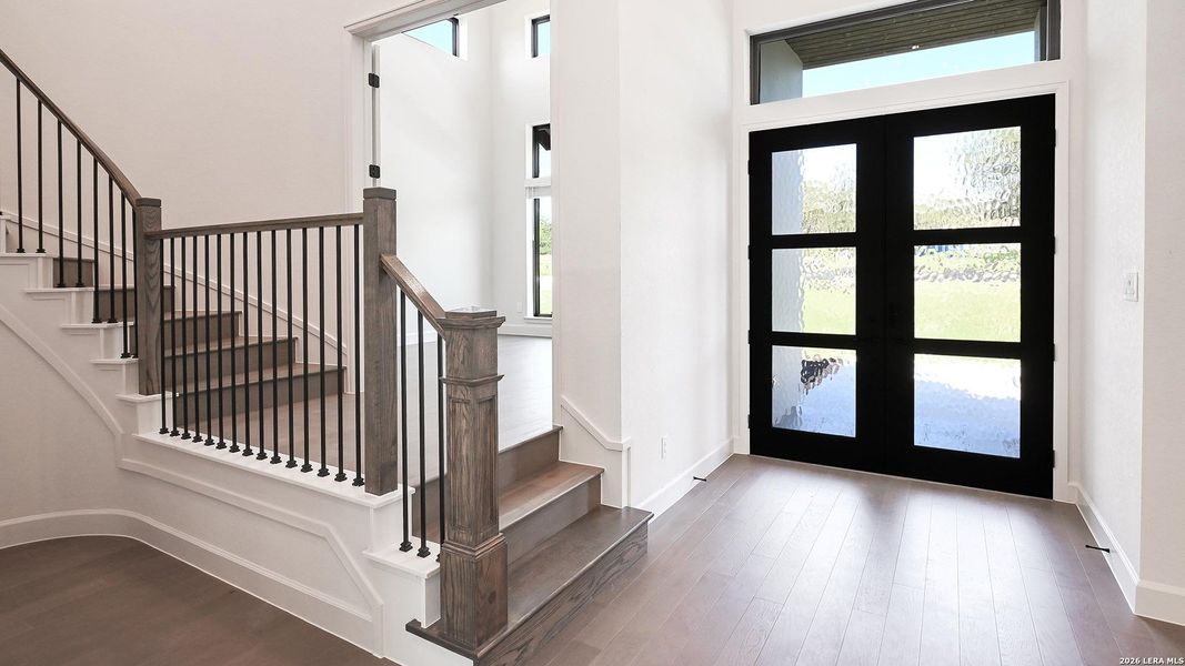 Spacious, unfurnished interior of a new home in Thornebrook, Bulverde (Image 14). Spacious, unfurnished interior of a new home in Thornebrook, Bulverde (Image 14).