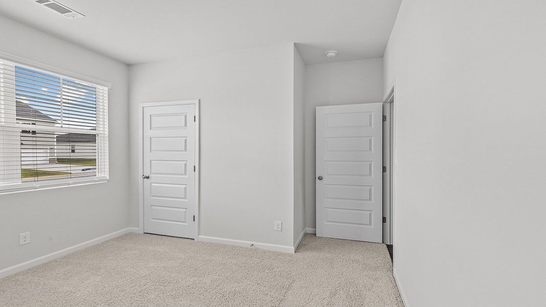 Spacious, unfurnished interior of a new home in Highland Hills, Graniteville (Image 29).