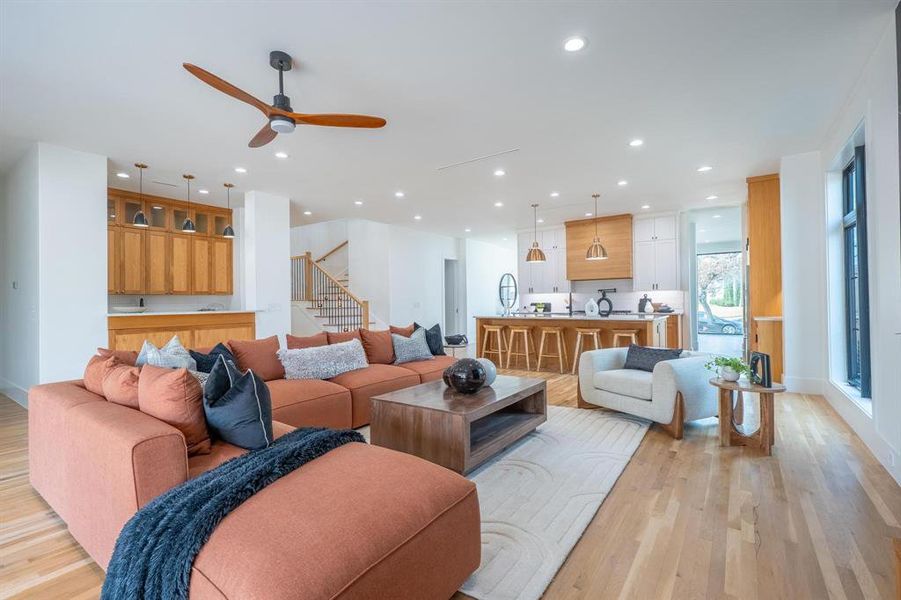 Furnished interior view inside a new home in , Dallas (Image 15). Furnished interior view inside a new home in , Dallas (Image 15).