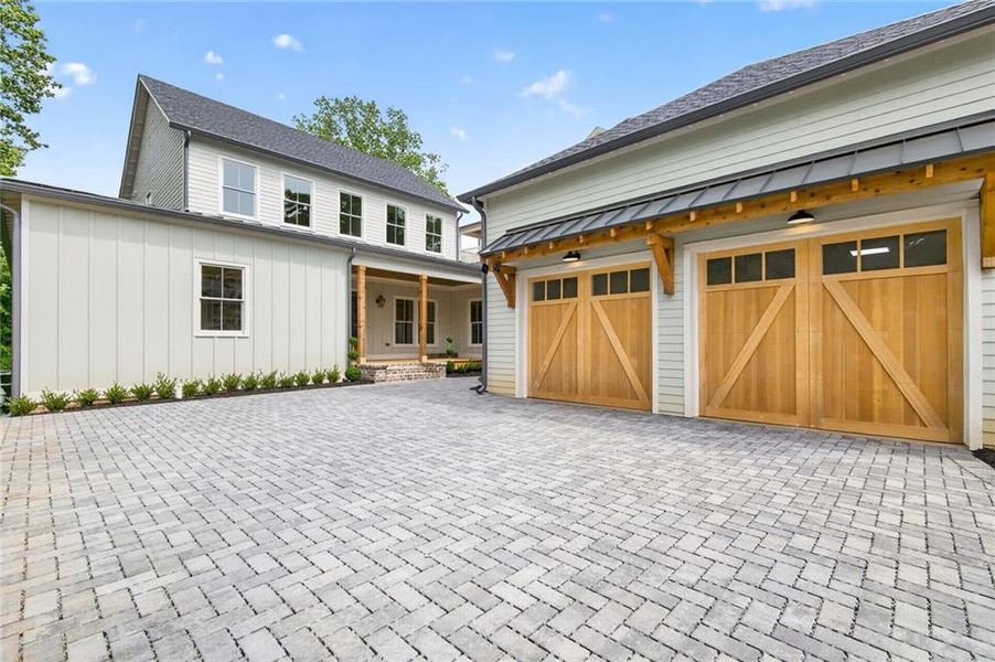 Exterior details and patio area of a home in , Roswell (Image 28).