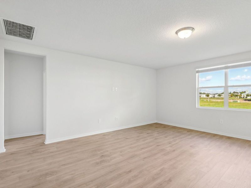 Spacious, unfurnished interior of a new home in Crosswinds - Signature Series, Haines City (Image 7). Spacious, unfurnished interior of a new home in Crosswinds - Signature Series, Haines City (Image 7).