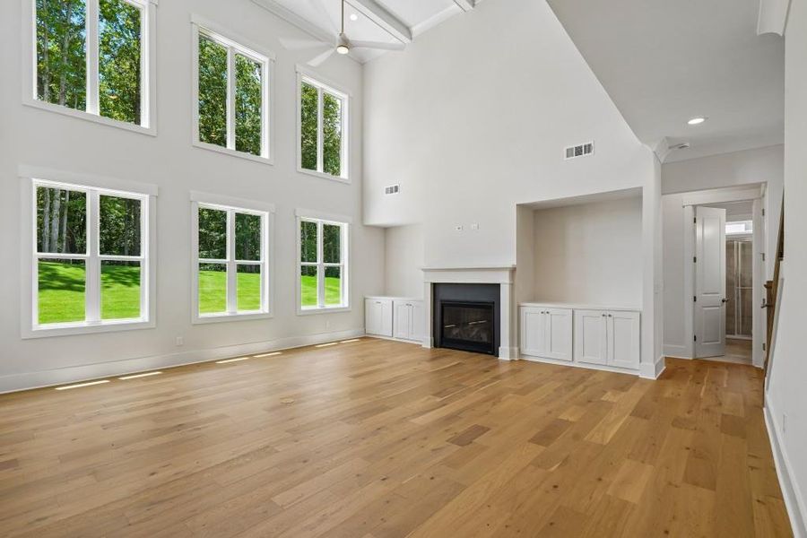 Spacious, unfurnished interior of a new home in Arden on Lanier, Cumming (Image 21).