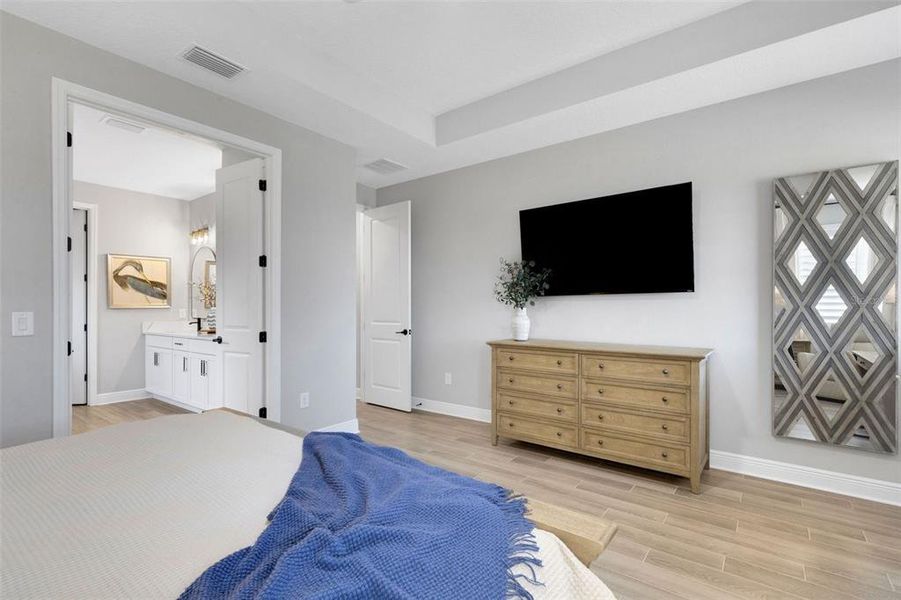 Furnished interior view inside a new home in , Bradenton (Image 45).