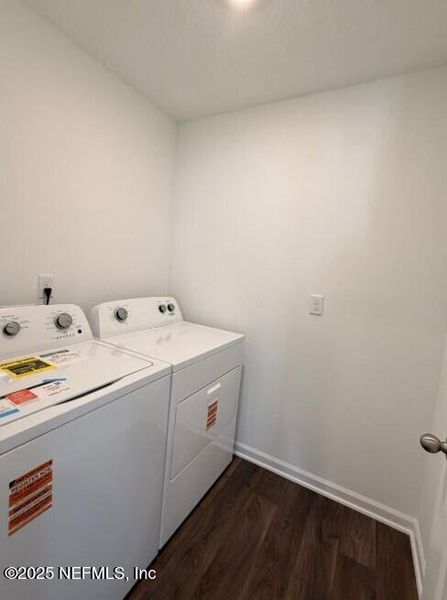 Furnished interior view inside a new home in Copes Landing, Jacksonville (Image 12).