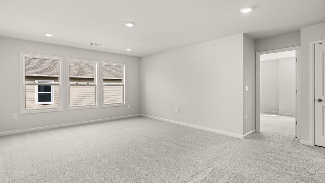 Representative unfurnished interior of a home built from the BELLVIEW by D.R. Horton in Hamptons at Riverwood South, Dallas (Image 20).